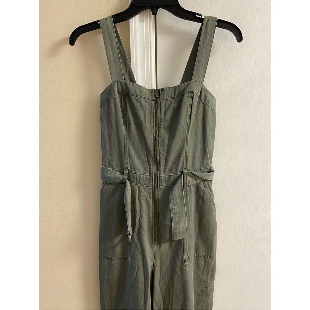 NWT HOLLISTER - womens olive green ruched chest adjustable straps jumpsuit, XS.